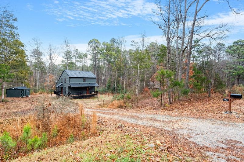 1021 Wedgewood Ln, Durham, NC 27713
