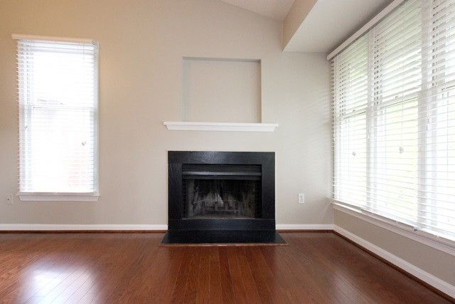 1021 Wirewood Dr #302, Raleigh, NC 27605