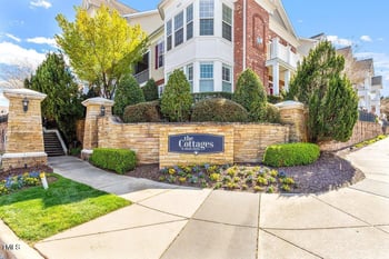 10210 Sablewood Dr #214, Raleigh, NC 27617