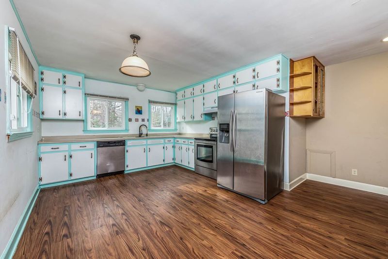 10217 Creedmoor Rd, Raleigh, NC 27615
