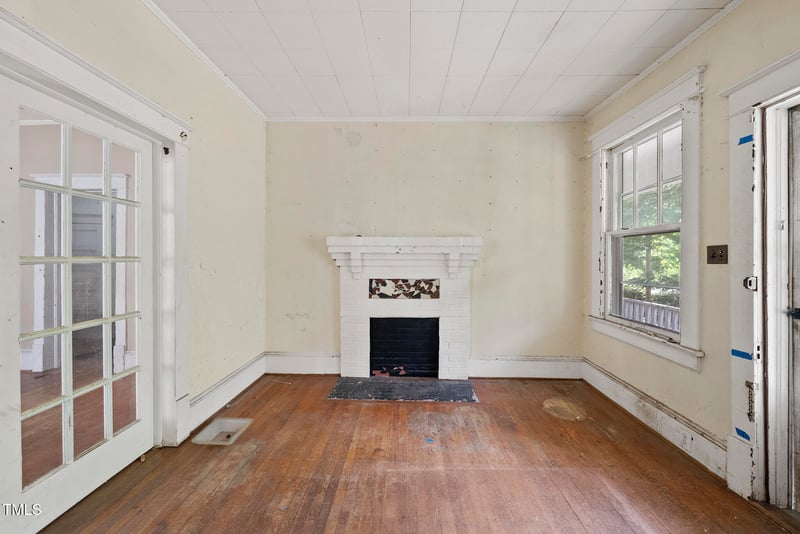 1022 Dorothea Dr, Raleigh, NC 27603