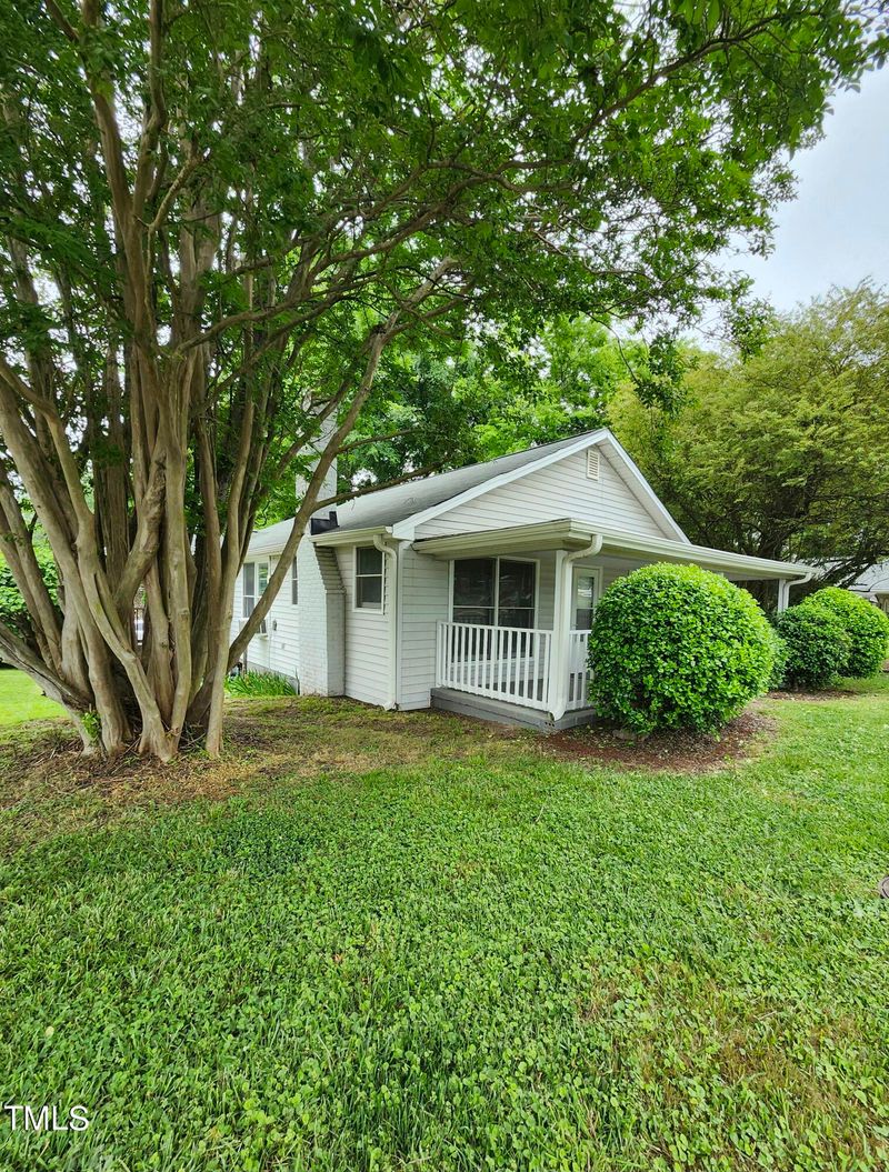 1022 Ellis Rd, Durham, NC 27703