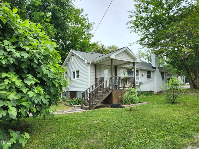 1022 Ellis Rd, Durham, NC 27703