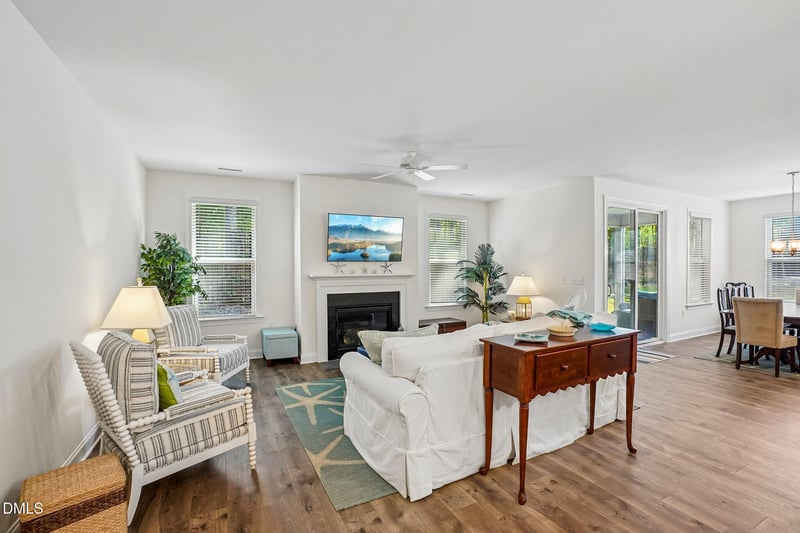 1022 Hillside Falls Dr, Wake Forest, NC 27587