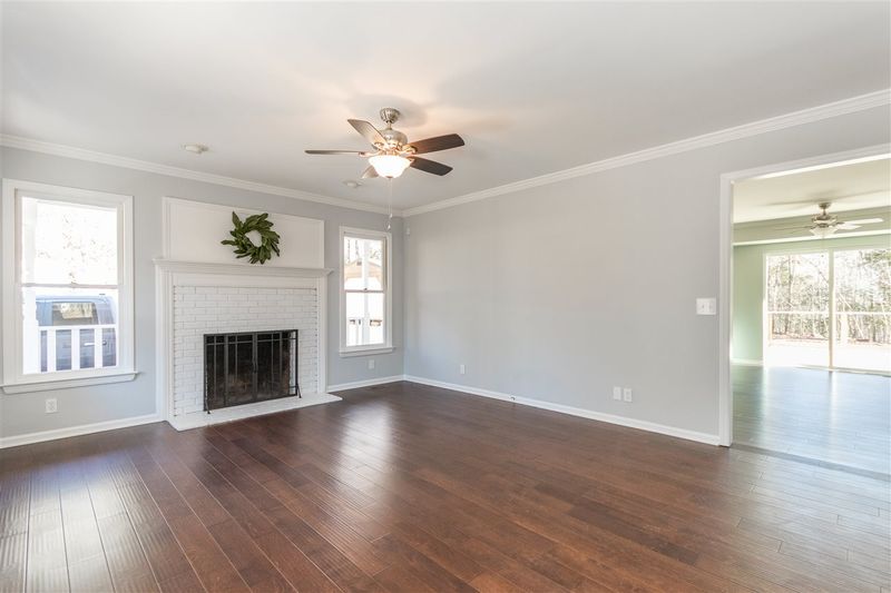 1022 Lakeside Farm Rd, Zebulon, NC 27597