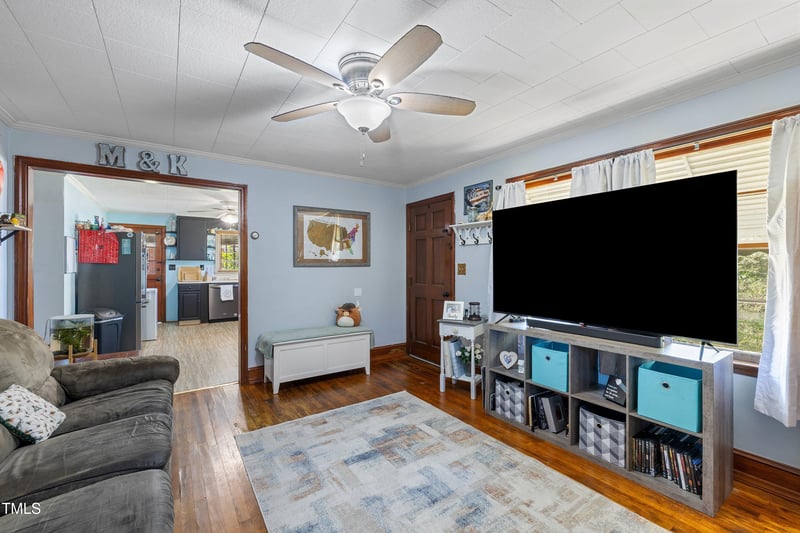 1022 Pollock St, Selma, NC 27576