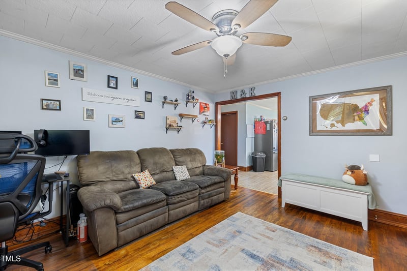 1022 Pollock St, Selma, NC 27576