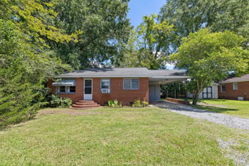 1022 Pollock St, Selma, NC 27576