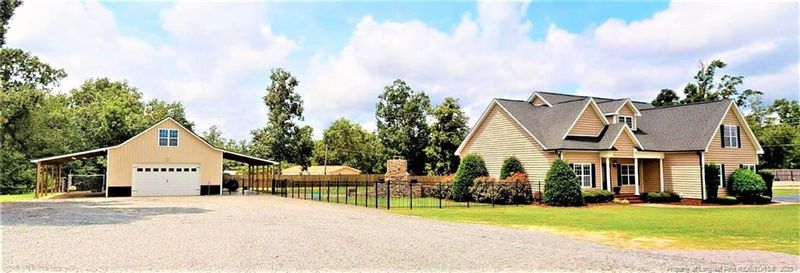 1022 Thomas Rd, Sanford, NC 27330
