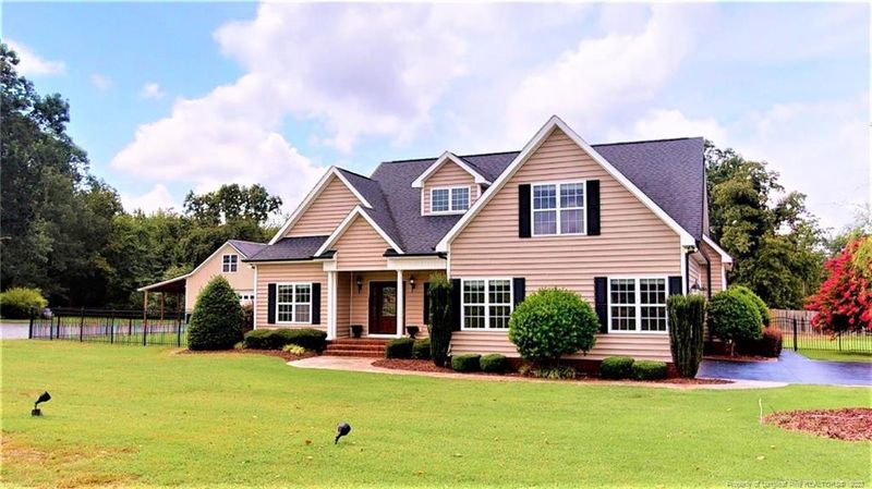 1022 Thomas Rd, Sanford, NC 27330