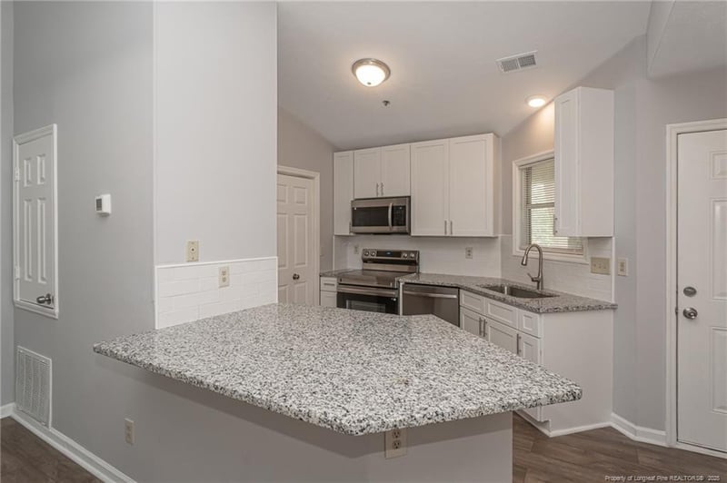 1022 Wood Creek Unit 5 Dr, Fayetteville, NC 28314