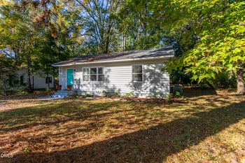10222 Chestnut St, Middlesex, NC 27557