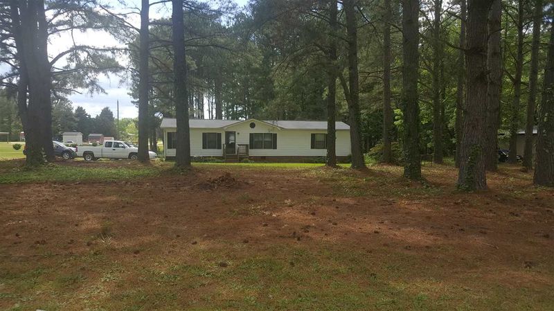 10225 Nc 39 Hw, Middlesex, NC 27557
