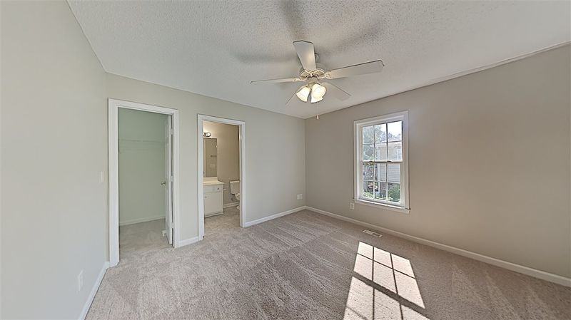 1023 Avon Ave, Burlington, NC 27215