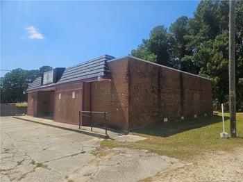 1023 Pamalee Dr, Fayetteville, NC 28303