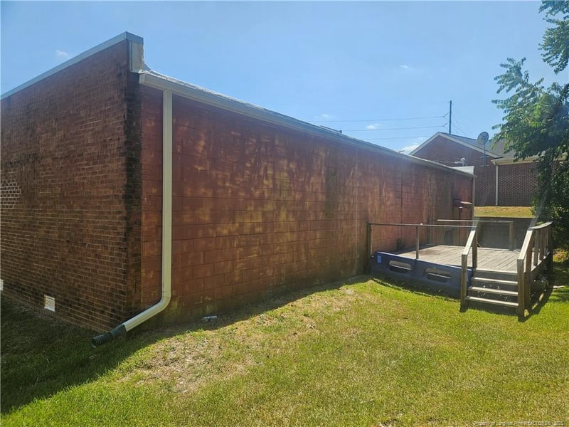 1023 Pamalee Dr, Fayetteville, NC 28303