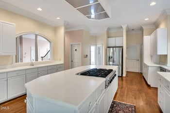 10234 Governors Dr, Chapel Hill, NC 27517