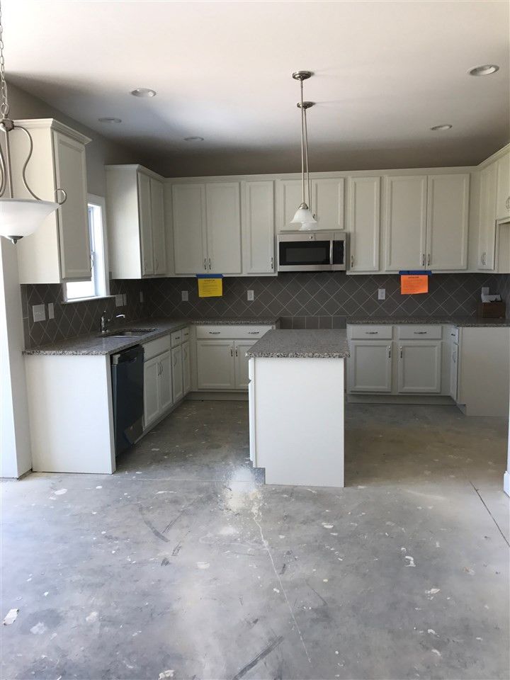 1024 Lakemont Dr, Clayton, NC 27520