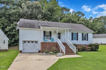 1024 Laurel Leaf Rd, Zebulon, NC 27597