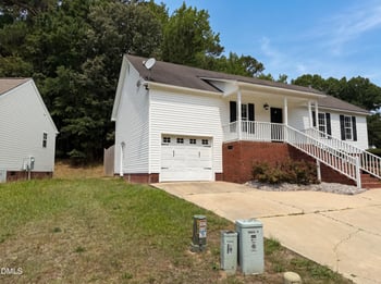 1024 Laurel Leaf Rd, Zebulon, NC 27597