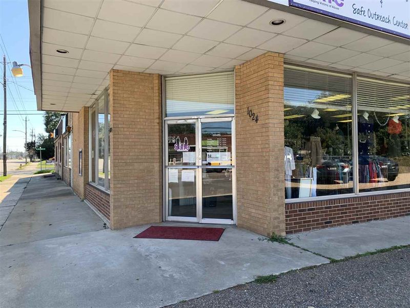 1024 S Main St, Lillington, NC 27546