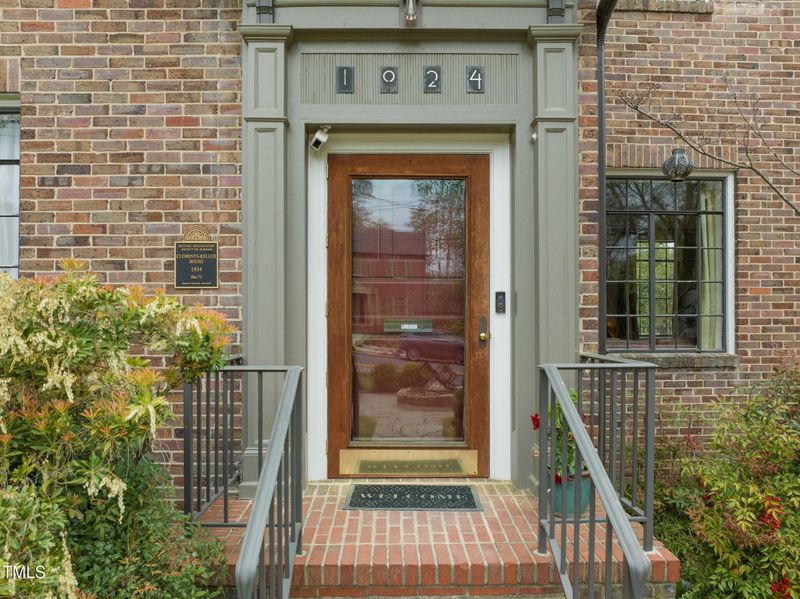 1024 W Markham Ave, Durham, NC 27701