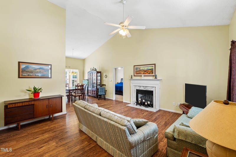 1024 Philwood Ct, Fuquay Varina, NC 27526