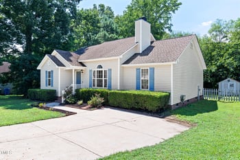 1024 Philwood Ct, Fuquay Varina, NC 27526