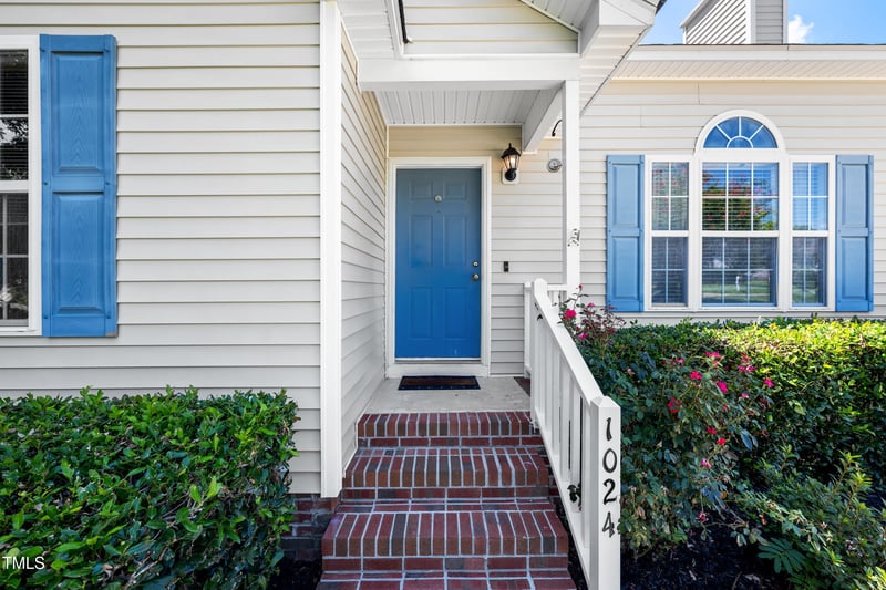 1024 Philwood Ct, Fuquay Varina, NC 27526