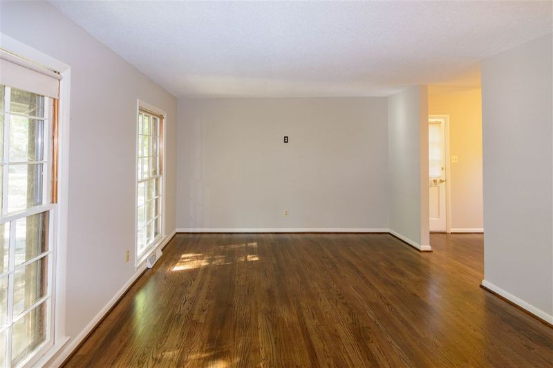 1024 Plantation Dr, Cary, NC 27511