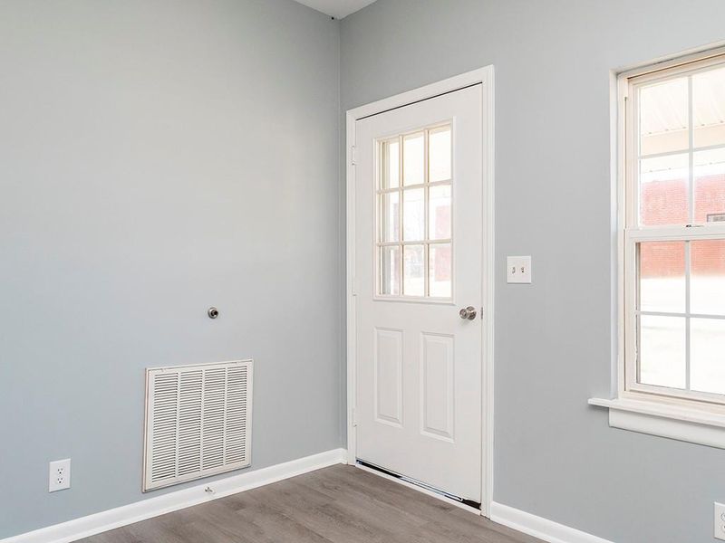 1024 Queen Ann St, Burlington, NC 27217