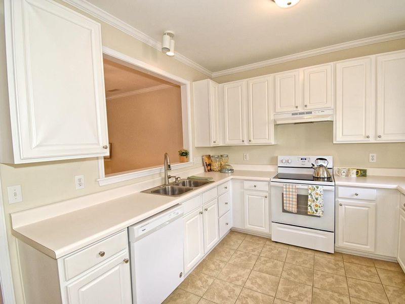 1024 Scotts Ridge Trl, Apex, NC 27502