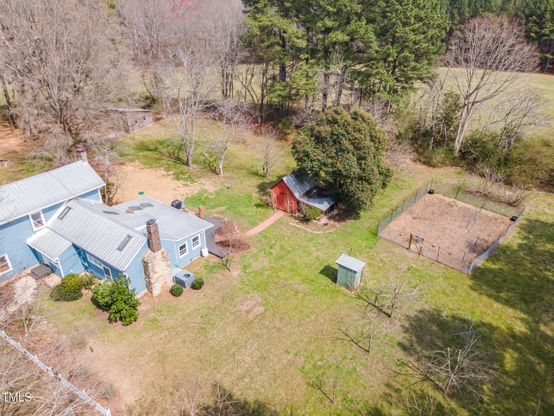 1024 Tobacco Rd, Pittsboro, NC 27312