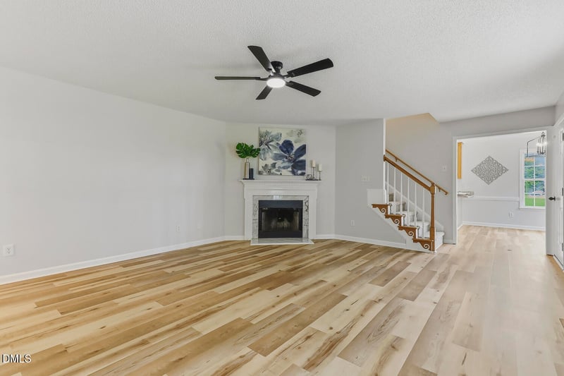 1025 Ashton Hollow Dr, Raleigh, NC 27603