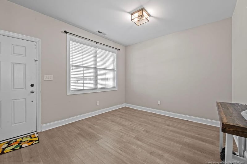 1025 Bombay Dr, Fayetteville, NC 28312