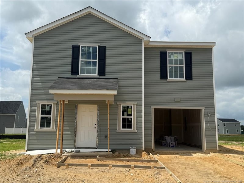 1025 Emerald Stone Loop, Hope Mills, NC 28348