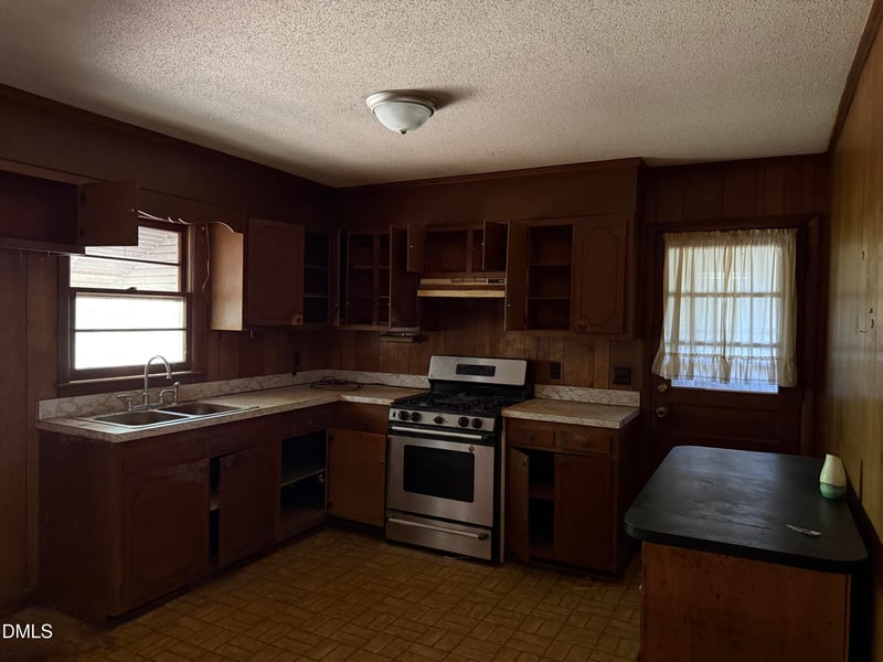 1025 Evans Rd, Cary, NC 27513