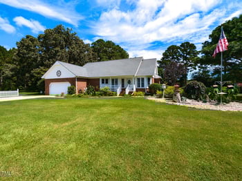 1025 Lake Path Rd, Willow Springs, NC 27592