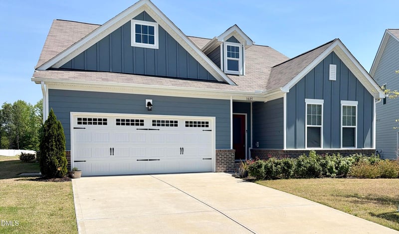 1025 Lily Lavender Ln, Knightdale, NC 27545