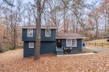 1025 Seabrook Rd, Raleigh, NC 27610