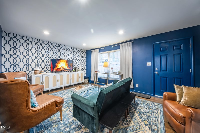 1025 Seabrook Rd, Raleigh, NC 27610