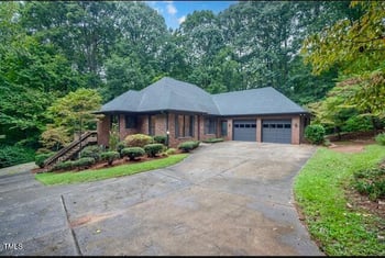 1025 Shadywood Ln, Raleigh, NC 27603