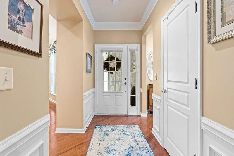 1025 Ventnor Pl, Cary, NC 27519