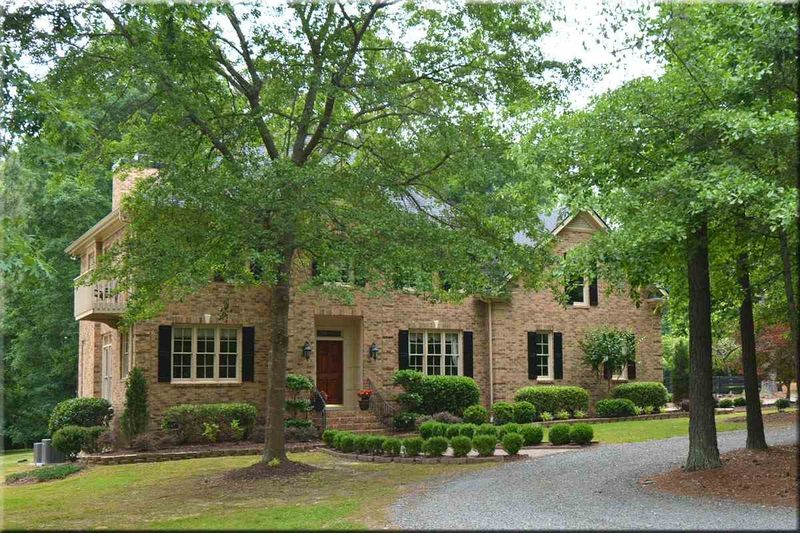 1025 White Oak Creek Dr, Apex, NC 27523