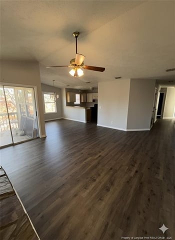 1025 Wood Creek Dr #9, Fayetteville, NC 28314