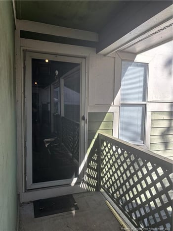 1025 Wood Creek Dr #9, Fayetteville, NC 28314