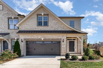 1027 Beechcraft Dr, Mebane, NC 27302