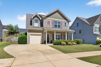 1027 Bridlemine Dr, Fuquay Varina, NC 27526