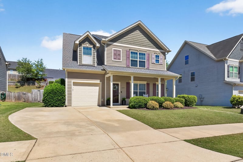 1027 Bridlemine Dr, Fuquay Varina, NC 27526