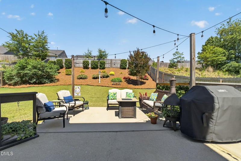 1027 Bridlemine Dr, Fuquay Varina, NC 27526